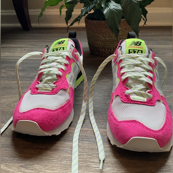 New Balance Women's Neon Pink and White Sneakers - Picture 2 of 8